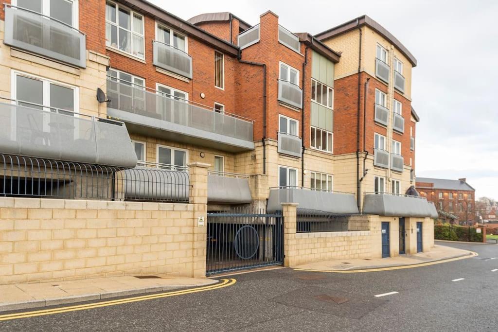 Stunning Flat By Quayside With Balcony!! Apartment Newcastle upon Tyne Exterior photo